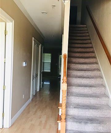 2nd image of 700 Gladstone Ct #109
