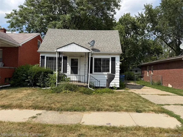 8119 Studebaker Ave, Warren, MI 48089