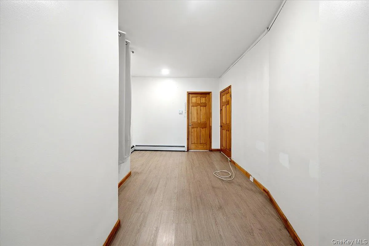 1 bed, 1.0 bath, 650 sqft, $2,200 — Photo 4