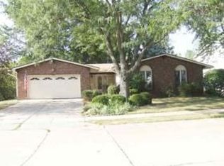 2508 E George Washington Blvd, Davenport, IA 52803