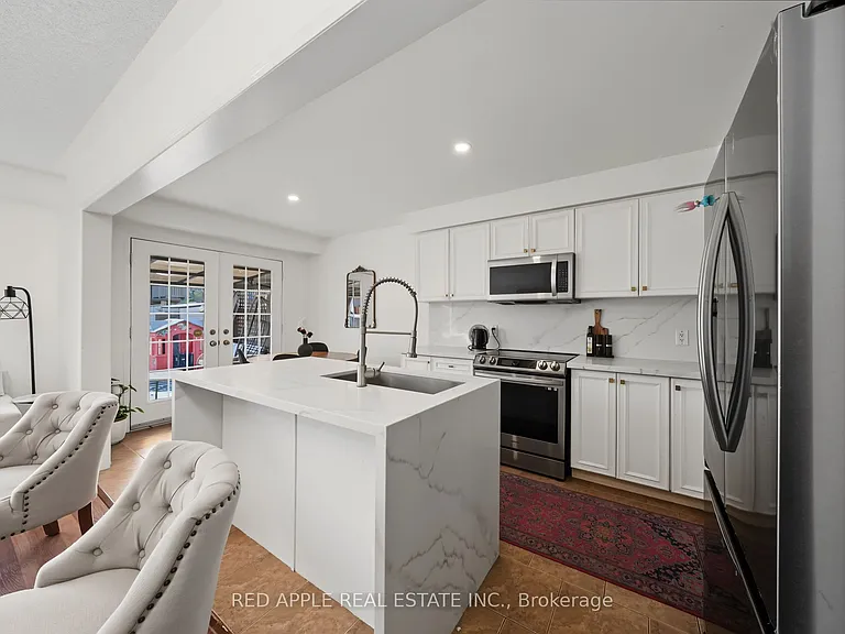 17 Booth St — Photo 11