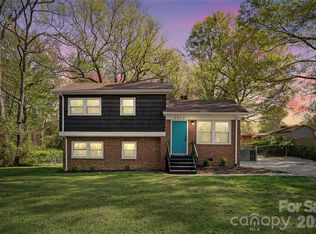 5412 Milhaven Ln, Charlotte, NC 28269