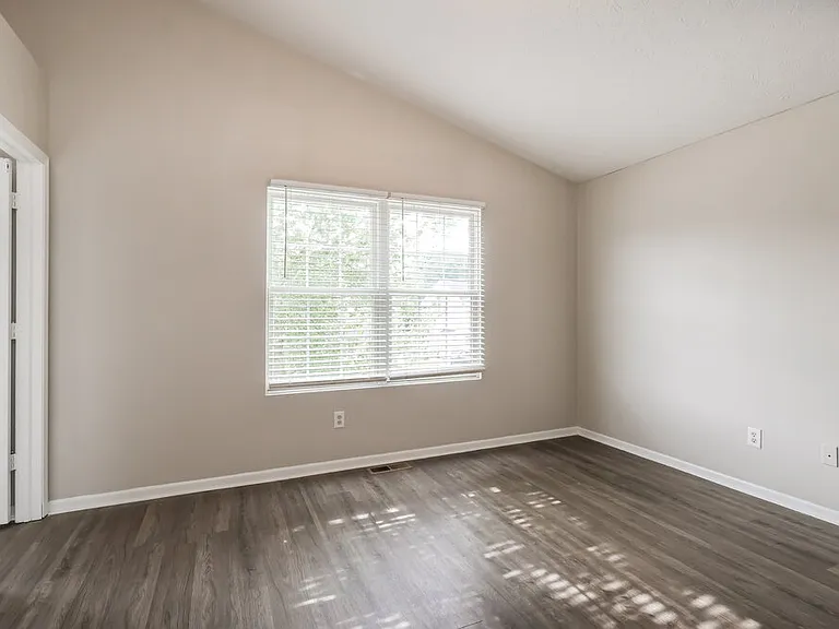 6514 Hunters Creek Blvd — Photo 10
