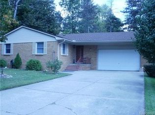 824 1st St, Milford, MI 48381