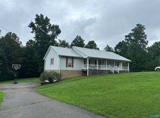 592 Bright Dr, Blountsville, AL 35031