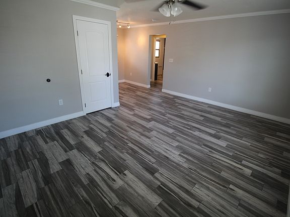 5th image of 425 S 10th St APT 3