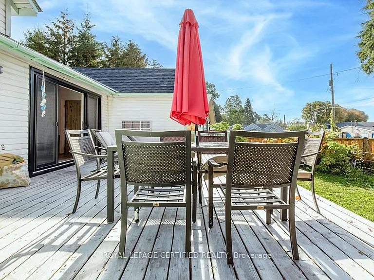7 Oliver Dr — Photo 29