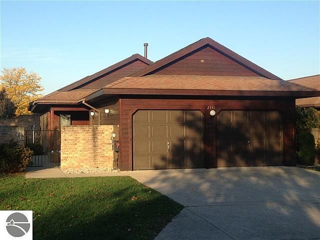 1st image of 2131 Hammond Pl E