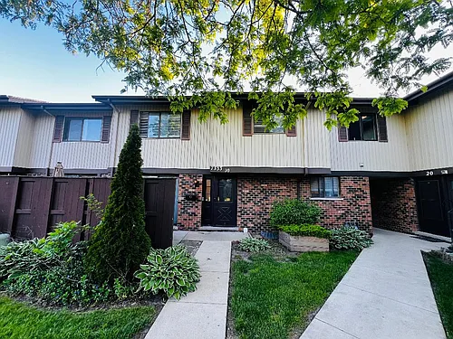 7333 Winthrop Way #10 Photo 1