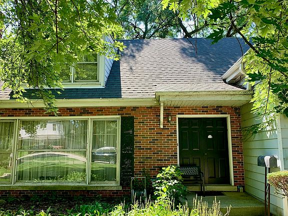 4th image of 1131 Park Ln