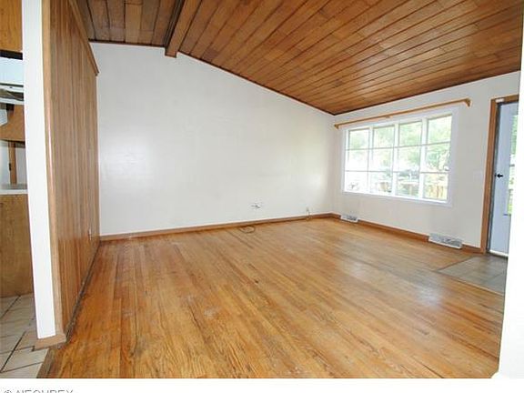 2nd image of 908 Wilder Ave