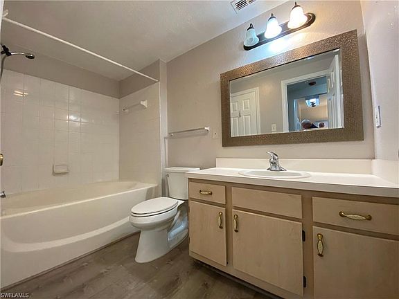 4th image of 23560 Walden Center Dr APT 202