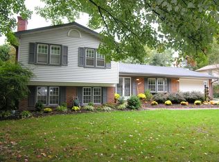 2526 W Meredith Dr, Vienna, VA 22181