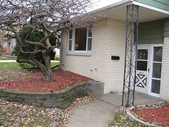 2nd image of 3817 Connecticut Dr