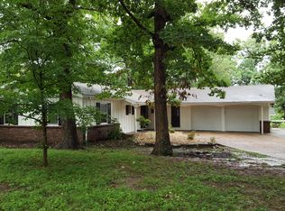 802 S 2nd St, Branson, MO 65616
