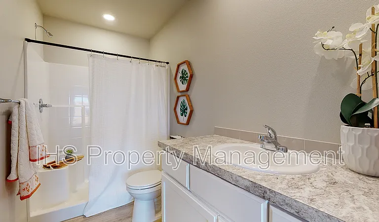 2513 E Helena St #A — Photo 11
