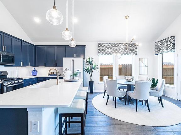 4th image of 2814 River Juniper Ln