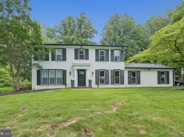 9621 Trailridge Ter, Potomac, MD 20854