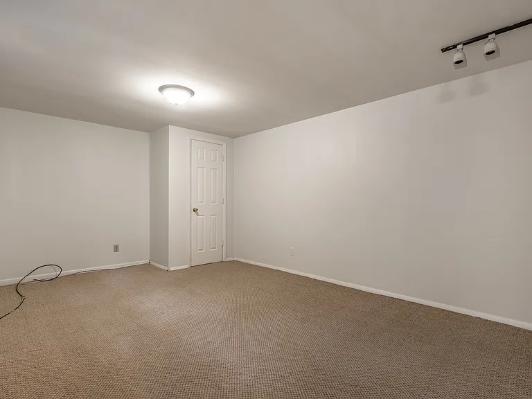 4658 Hinesley Ave — Photo 15