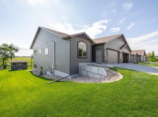 165 Enchantment Rd, Rapid City, SD 57701