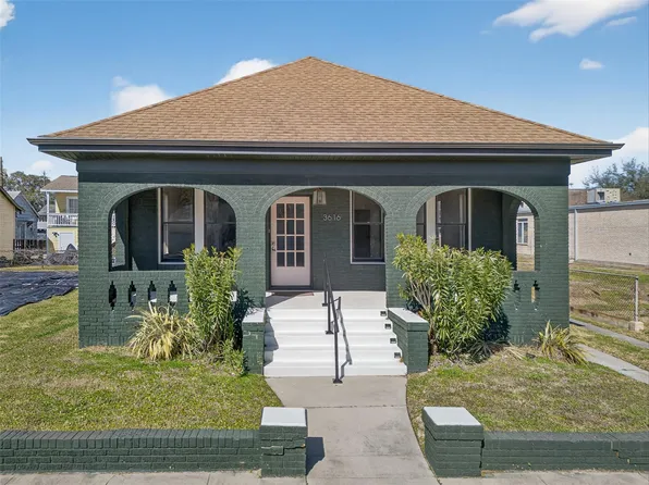 3616 Avenue L, Galveston, TX 77550