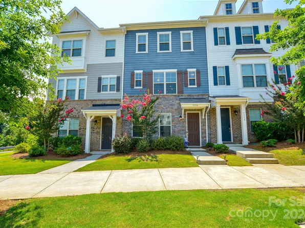 9356 Ainslie Downs St, Charlotte, NC 28273