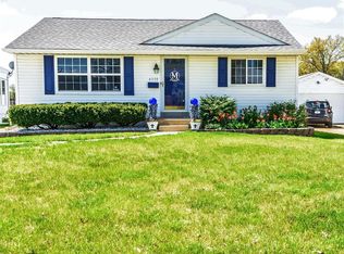 4338 Fatima Dr, Saint Louis, MO