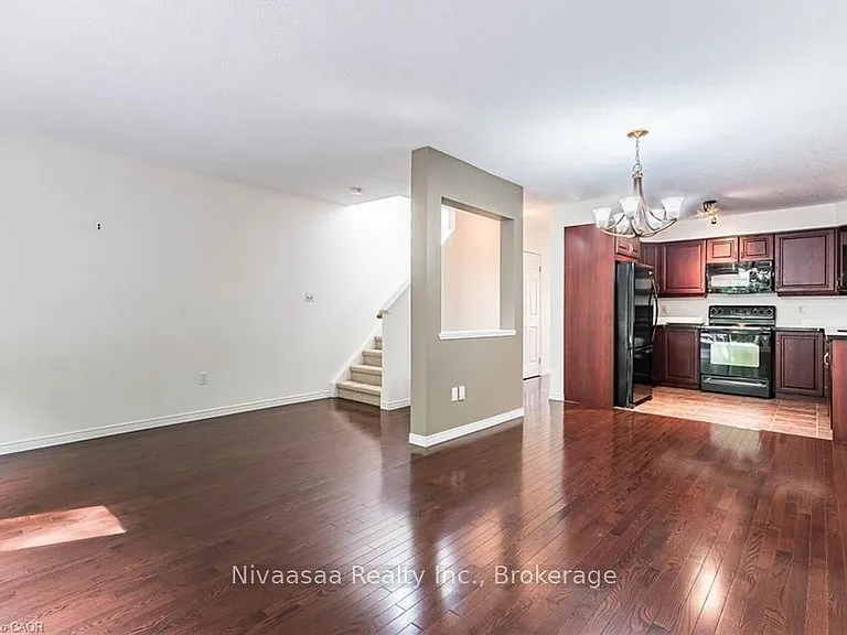 110 Activa Ave #D21 — Photo 5