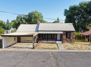 242 E Madison St, Burns, OR 97720