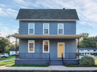 131 S Main St, Mount Wolf, PA 17347