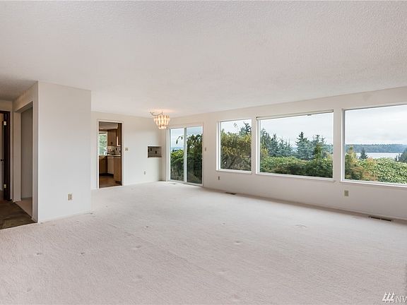 3rd image of 8153 SE Haida Dr