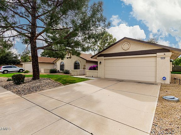 3rd image of 14135 W YOSEMITE Drive W