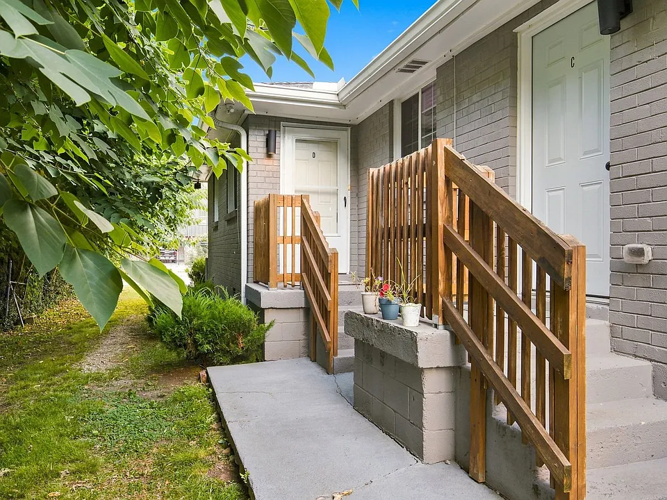 27th Ave N_714