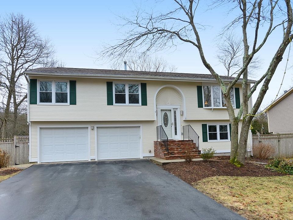 Well-maintained home on quiet street