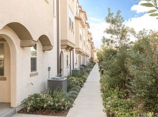 7235 N Maple Rd, Van Nuys, CA 91405