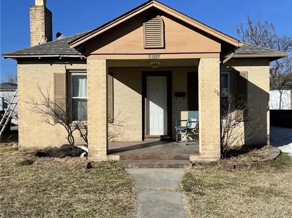 1107 Nelson St, Webb City, MO 64870