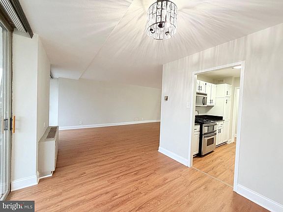 3rd image of 301 N Beauregard St APT 703