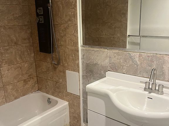 3rd image of 515 Rogers Ave #2