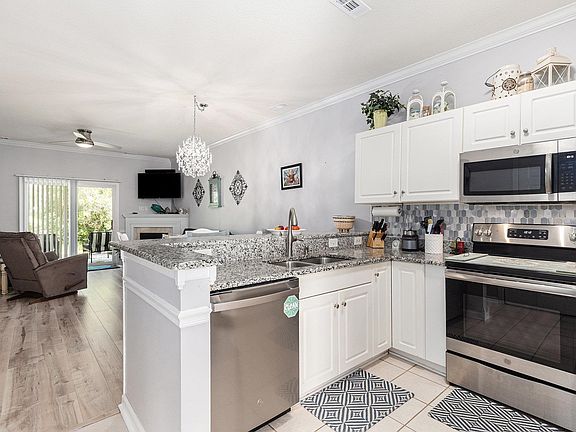4th image of 106 Scotch Broom Dr. #105