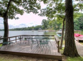W5429 Shagbark Ln, Elkhorn, WI 53121