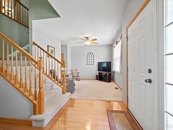 5th image of 2433 Columbia Ln
