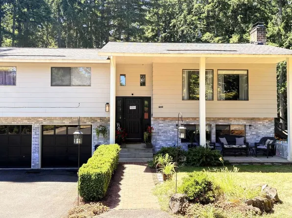 15984 S Brook Ct, Oregon City, OR 97045