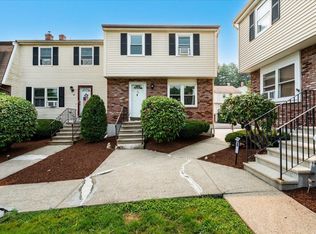 36 Stonegate Ln, Derry, NH 03038