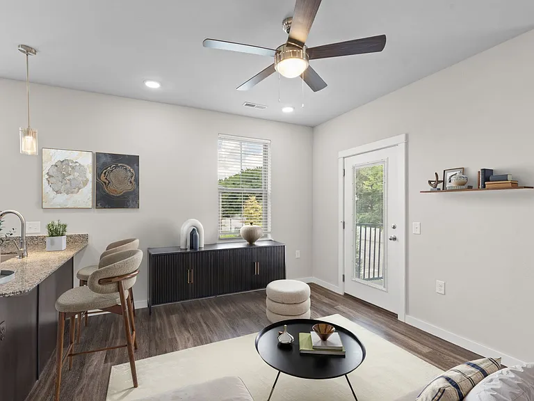 Flow - 1 Bed / 1 Bath - 854 Sq.Ft.