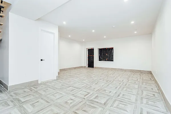 Rented by Nooklyn NYC LLC | media 10