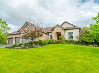 3421 Forest Ridge Dr, Spring Grove, IL 60081