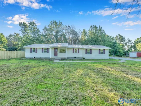 768 County Road 376, Hillsboro, AL 35643