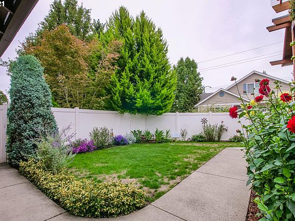 3rd image of 2812 NE 129th Ave