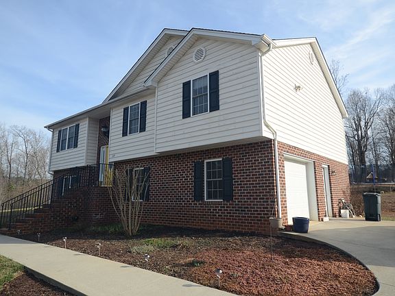 2nd image of 123 Palmer Dr
