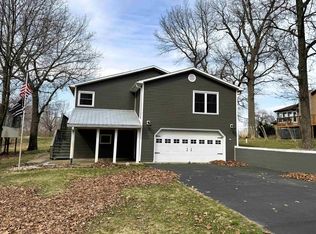 1104 County Road 960 N, Bath, IL 62617